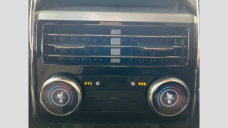 2024 認定中古車 Land Rover Range Rover Sport サントリーニブラック P550eプラグインハイブリッド（ガソリン） スタンダードホイールベース Dynamic SE