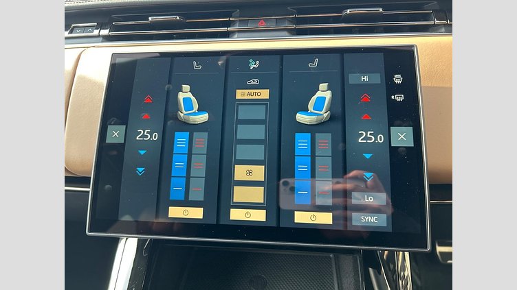 2024 認定中古車 Land Rover Range Rover Sport サントリーニブラック P550eプラグインハイブリッド（ガソリン） スタンダードホイールベース Dynamic SE