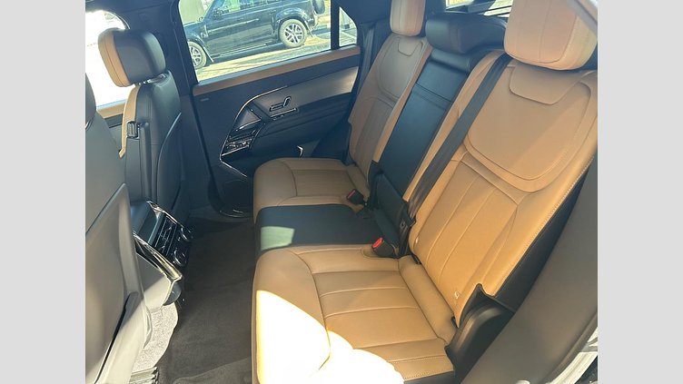 2024 認定中古車 Land Rover Range Rover Sport サントリーニブラック P550eプラグインハイブリッド（ガソリン） スタンダードホイールベース Dynamic SE