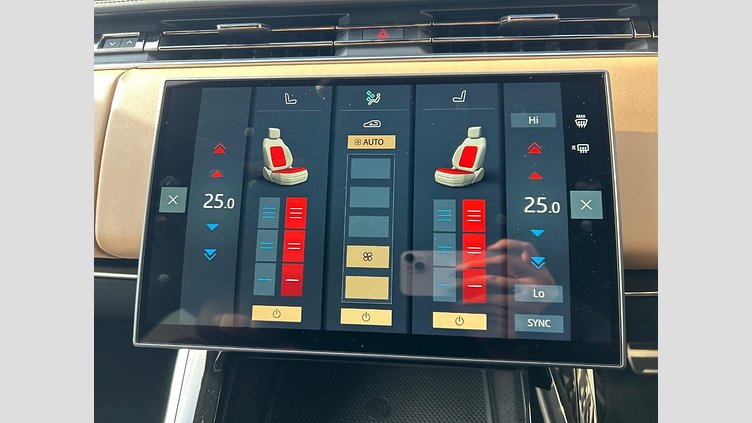 2024 認定中古車 Land Rover Range Rover Sport サントリーニブラック P550eプラグインハイブリッド（ガソリン） スタンダードホイールベース Dynamic SE