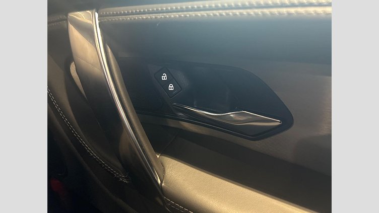 2024 認定中古車 Land Rover Discovery Sport フジホワイト プラグインハイブリッド（ガソリン） 標準ホイール Dynamic HSE