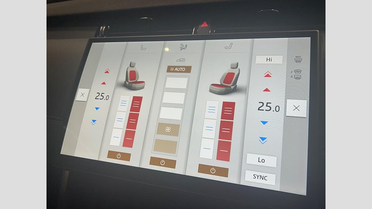 2024 認定中古車 Land Rover Discovery Sport フジホワイト プラグインハイブリッド（ガソリン） 標準ホイール Dynamic HSE