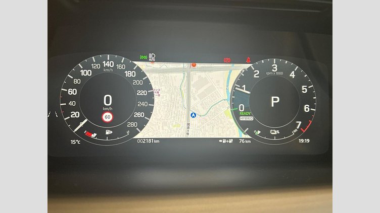 2024 認定中古車 Land Rover Discovery Sport フジホワイト プラグインハイブリッド（ガソリン） 標準ホイール Dynamic HSE