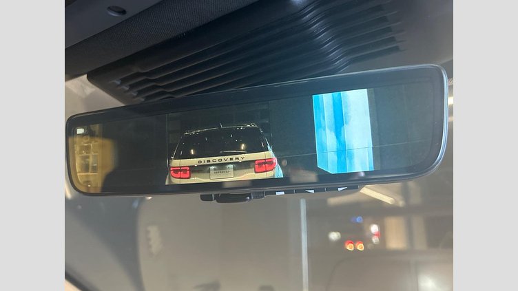 2024 認定中古車 Land Rover Discovery Sport フジホワイト プラグインハイブリッド（ガソリン） 標準ホイール Dynamic HSE