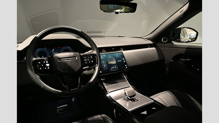 2024 Begagnad Land Rover Range Rover Evoque Eiger Grey AWD P300e Dynamic HSE