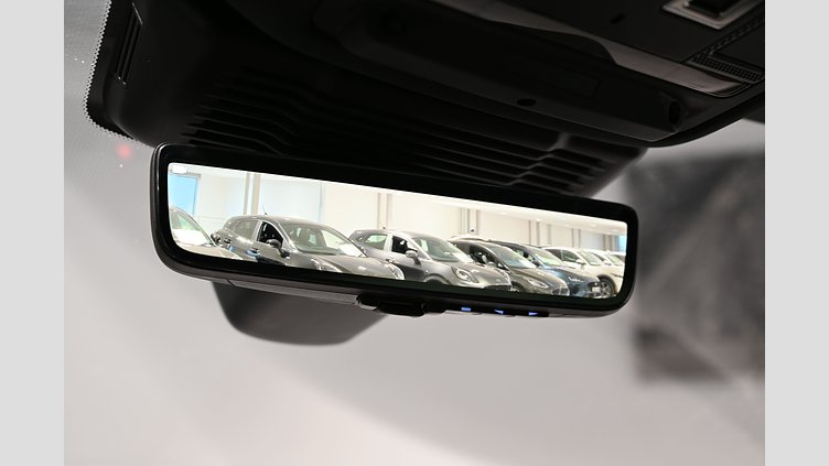 2024 Begagnad Land Rover Range Rover Evoque Eiger Grey AWD P300e Dynamic HSE