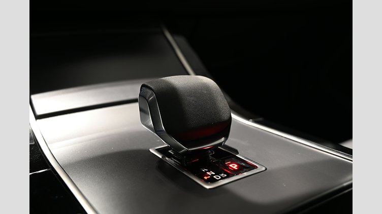 2024 Begagnad Land Rover Range Rover Evoque Eiger Grey AWD P300e Dynamic HSE