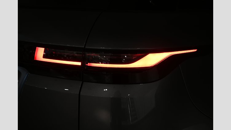 2024 Begagnad Land Rover Range Rover Evoque Eiger Grey AWD P300e Dynamic HSE