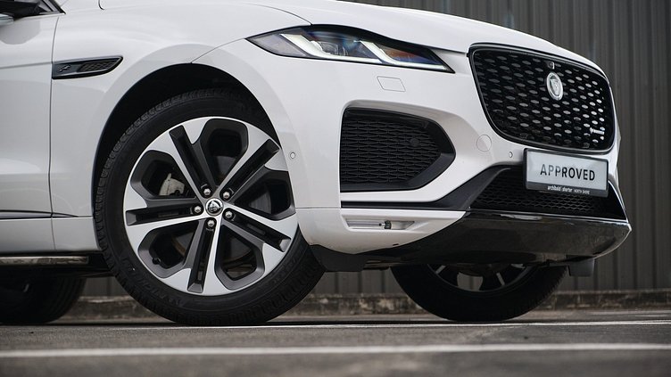 2024 Approved Jaguar F-Pace Ostuni Pear White P250 R-Dynamic SE