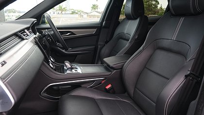 F-Pace 14