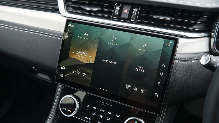 2024 Approved Jaguar F-Pace Ostuni Pear White P250 R-Dynamic SE