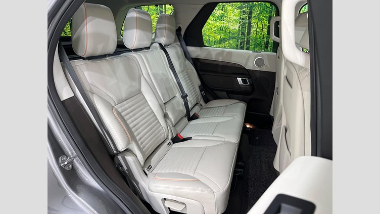 2018 認定中古車 Land Rover Discovery Corris Grey 3.0 litre V6 Supercharged Petrol HSE