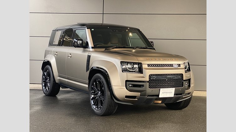 2025 認定中古車 Land Rover Defender 110 ペトラカッパー P635 ガソリンV8マイルドハイブリッド OCTA