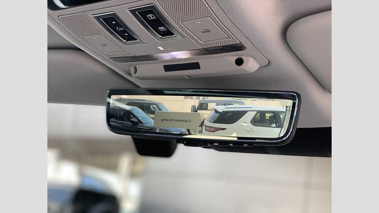 2025 認定中古車 Land Rover Defender 110 ペトラカッパー P635 ガソリンV8マイルドハイブリッド OCTA