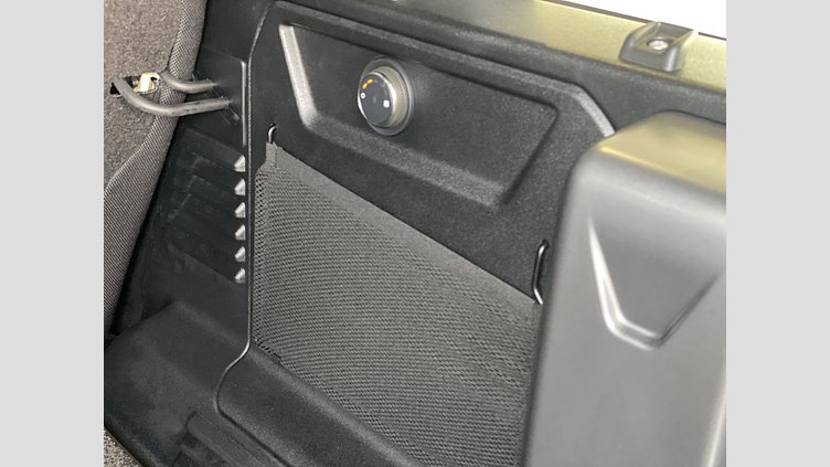 2025 認定中古車 Land Rover Defender 110 ペトラカッパー P635 ガソリンV8マイルドハイブリッド OCTA