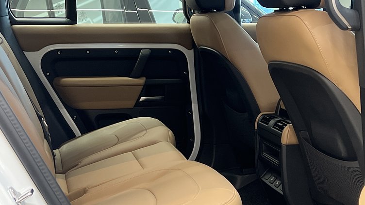 2025 新車 Land Rover Defender 110 (1AA) 富士山白 Fuji White D300  輕油電混合 X-Dynamic HSE