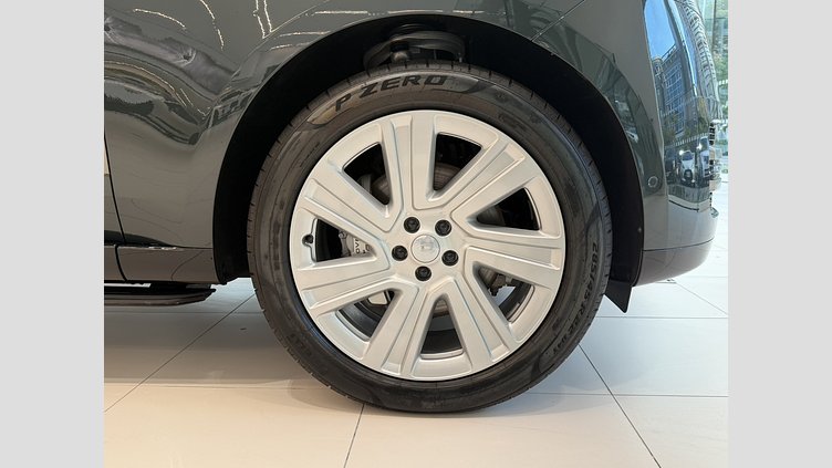 2025 新車 Land Rover Range Rover (1DV) Belgravia Green 貝爾格拉維亞綠 P400 汽油 (輕油電混合) 長軸距 HSE