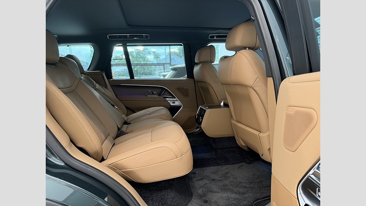 2025 新車 Land Rover Range Rover (1DV) Belgravia Green 貝爾格拉維亞綠 P400 汽油 (輕油電混合) 長軸距 HSE