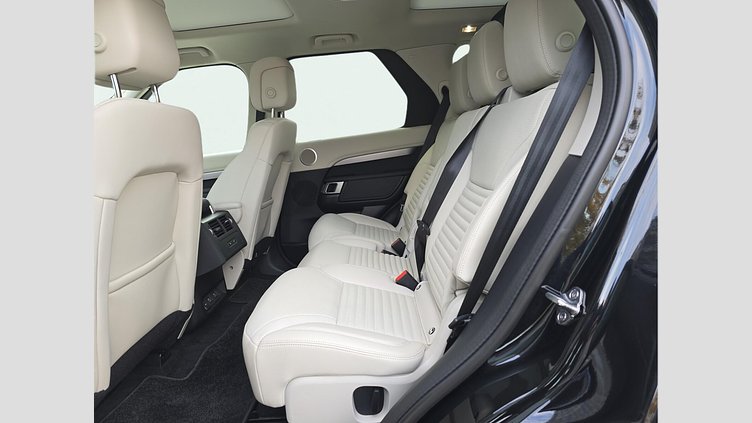 2024 Approved Land Rover Discovery Santorini Black D250 Diesel MHEV STANDARD WHEELBASE DYNAMIC SE