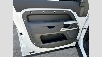 Defender 110 10