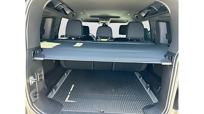Defender 110 6