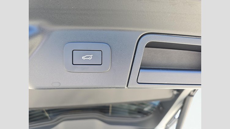 2024 Approved Land Rover Range Rover Velar Fuji White D200 Diesel MHEV Standard Wheelbase Dynamic SE