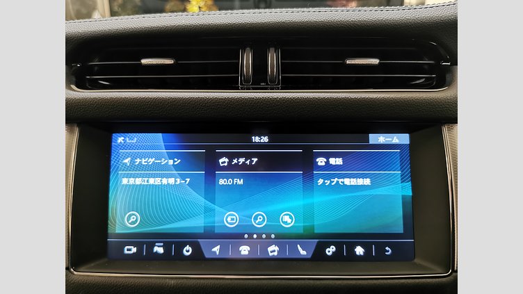 2018 認定中古車 Jaguar XF Fuji White 2.0 litre i4D Diesel ピュア