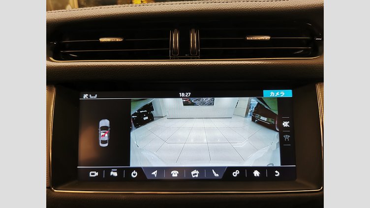 2018 認定中古車 Jaguar XF Fuji White 2.0 litre i4D Diesel ピュア