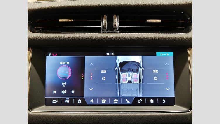 2018 認定中古車 Jaguar XF Fuji White 2.0 litre i4D Diesel ピュア