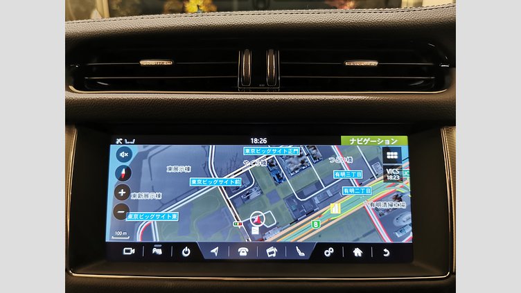 2018 認定中古車 Jaguar XF Fuji White 2.0 litre i4D Diesel ピュア