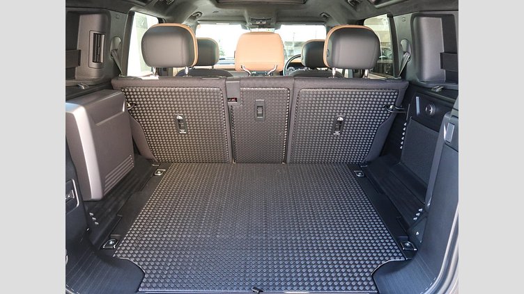 2024 認定中古車 Land Rover Defender 110 サントリーニブラック P525 ガソリン V8