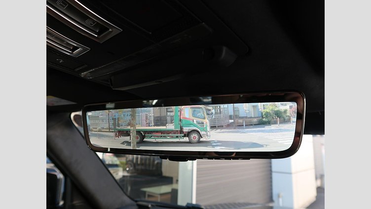 2024 認定中古車 Land Rover Defender 110 サントリーニブラック P525 ガソリン V8