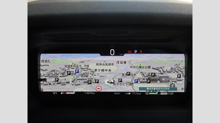 2024 認定中古車 Land Rover Discovery Sport フジホワイト プラグインハイブリッド（ガソリン） 標準ホイール Dynamic HSE