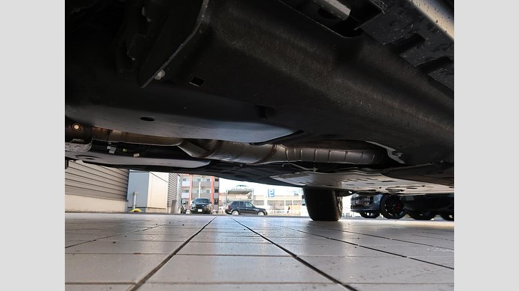 2024 認定中古車 Land Rover Defender 90 サントリーニブラック D350 ディーゼルマイルドハイブリッド X-Dynamic HSE