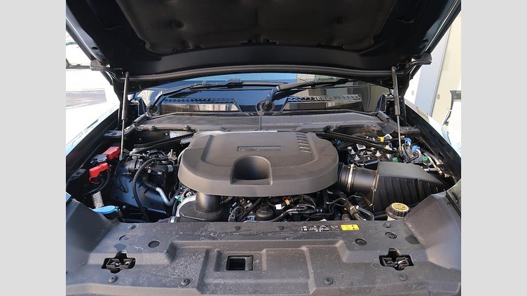 2024 認定中古車 Land Rover Defender 90 サントリーニブラック D350 ディーゼルマイルドハイブリッド X-Dynamic HSE