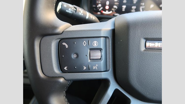 2024 認定中古車 Land Rover Defender 90 サントリーニブラック D350 ディーゼルマイルドハイブリッド X-Dynamic HSE