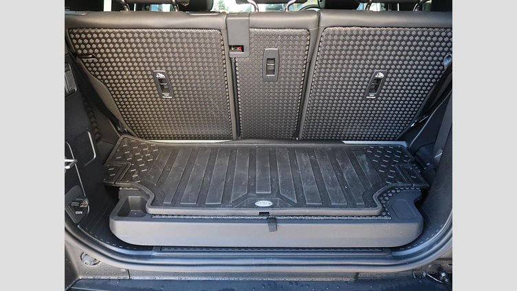 2024 認定中古車 Land Rover Defender 90 サントリーニブラック D350 ディーゼルマイルドハイブリッド X-Dynamic HSE