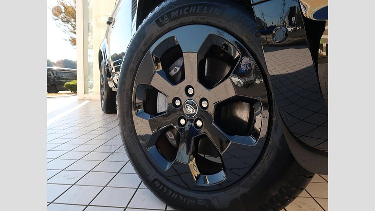 2024 認定中古車 Land Rover Defender 90 サントリーニブラック D350 ディーゼルマイルドハイブリッド X-Dynamic HSE