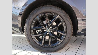 Range Rover Velar 11