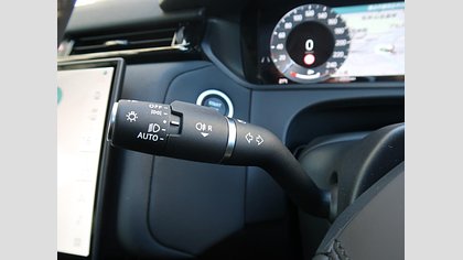 Range Rover Velar 23