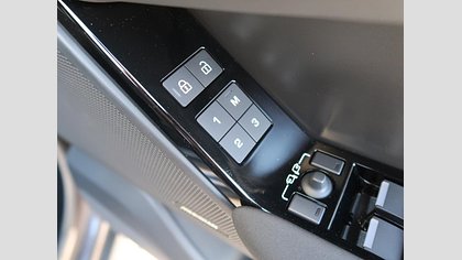 Range Rover Velar 37