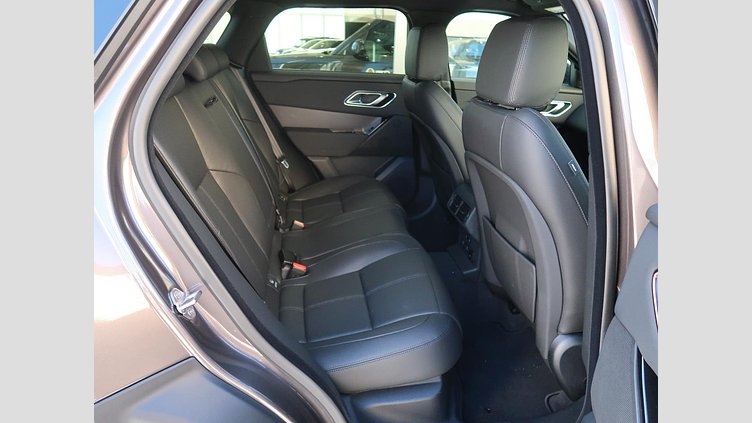 2024 認定中古車 Land Rover Range Rover Velar シャラントグレイ P400eプラグインハイブリッド（ガソリン） スタンダードホイールベース Dynamic SE