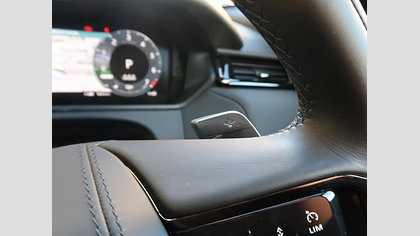 Range Rover Velar 40
