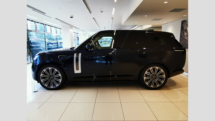 2024 認定中古車 Land Rover Range Rover コンステレーションブルー - グロスフィニッシュ 615 AWD（AT） スタンダードホイールベース SV