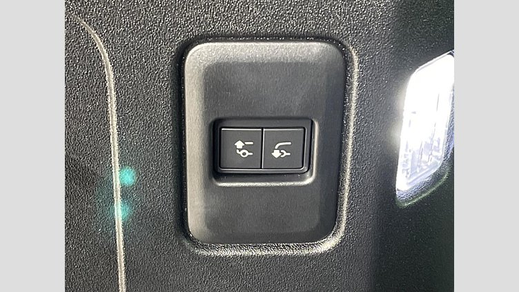 2025 認定中古車 Land Rover Defender 110 Fuji White 4WD XーダイナミックHSE