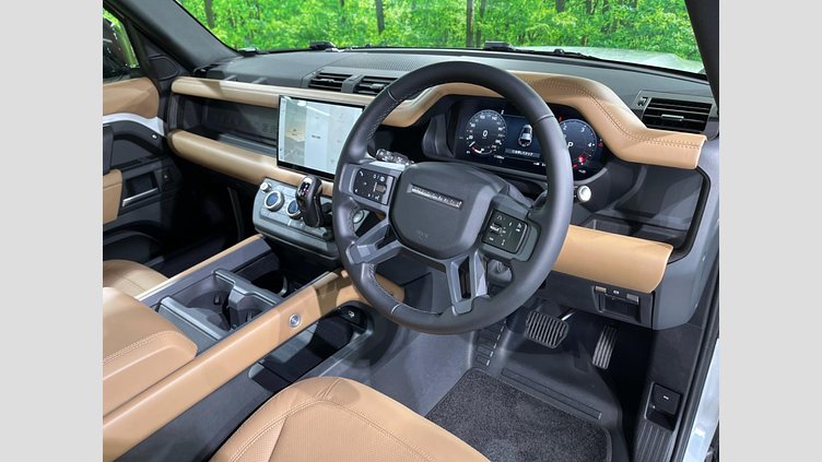 2025 認定中古車 Land Rover Defender 110 Fuji White 4WD XーダイナミックHSE