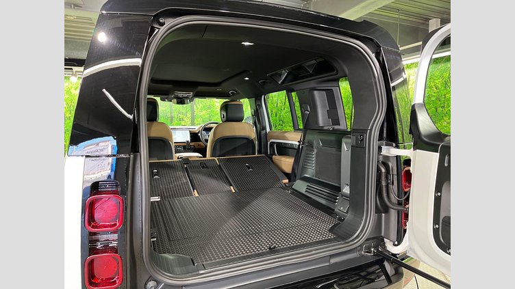 2025 認定中古車 Land Rover Defender 110 Fuji White 4WD XーダイナミックHSE