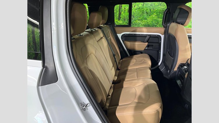 2025 認定中古車 Land Rover Defender 110 Fuji White 4WD XーダイナミックHSE