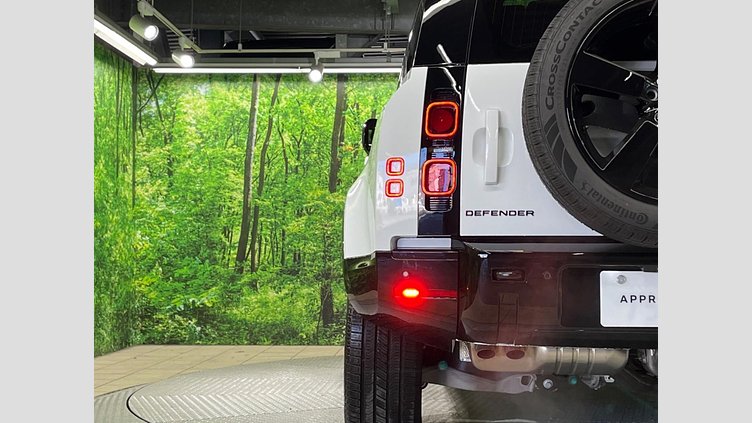 2025 認定中古車 Land Rover Defender 110 Fuji White 4WD XーダイナミックHSE