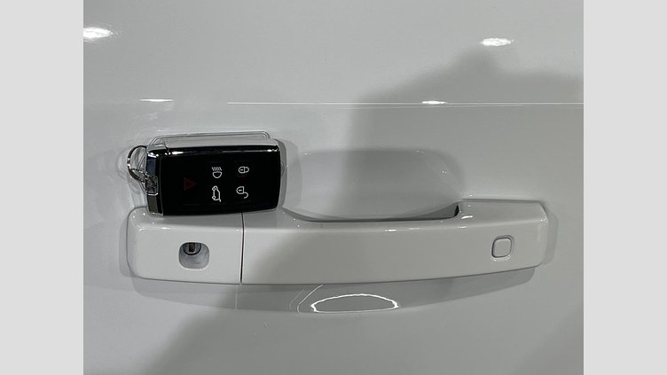 2025 認定中古車 Land Rover Defender 110 Fuji White 4WD XーダイナミックHSE